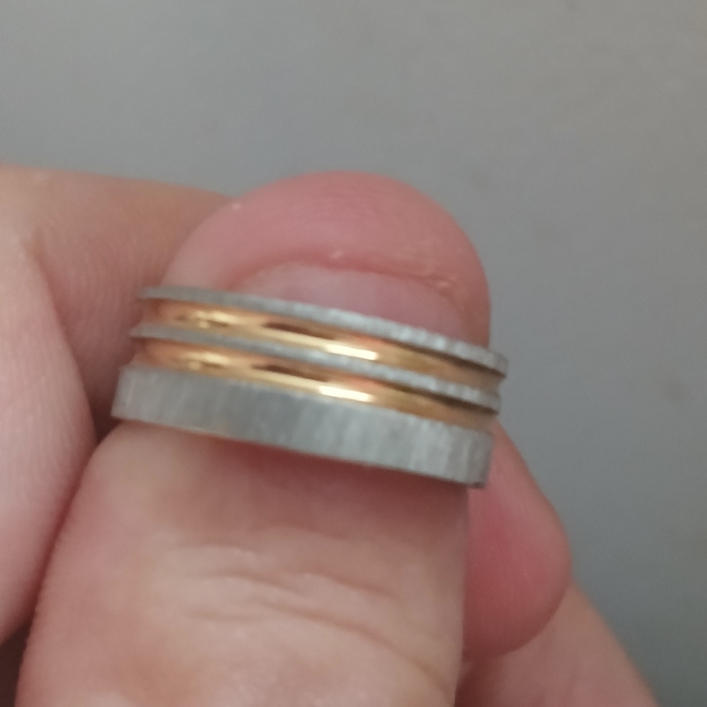 Hot Topic Dual Tone Stacked Ring